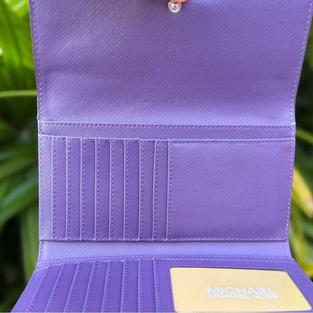 Michael Kors Jet Set Travel LG Trifold Wallet Purple - Picture 5 of 11